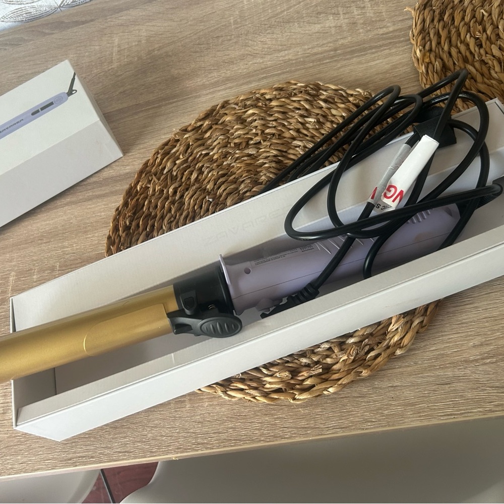 Zavarea ROTATING Curling Iron - Picture 5 of 5